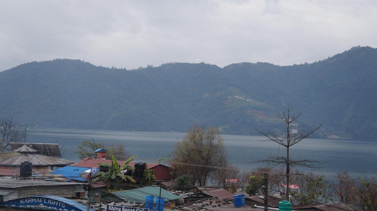 Yuriko Guest House Pokhara Esterno foto